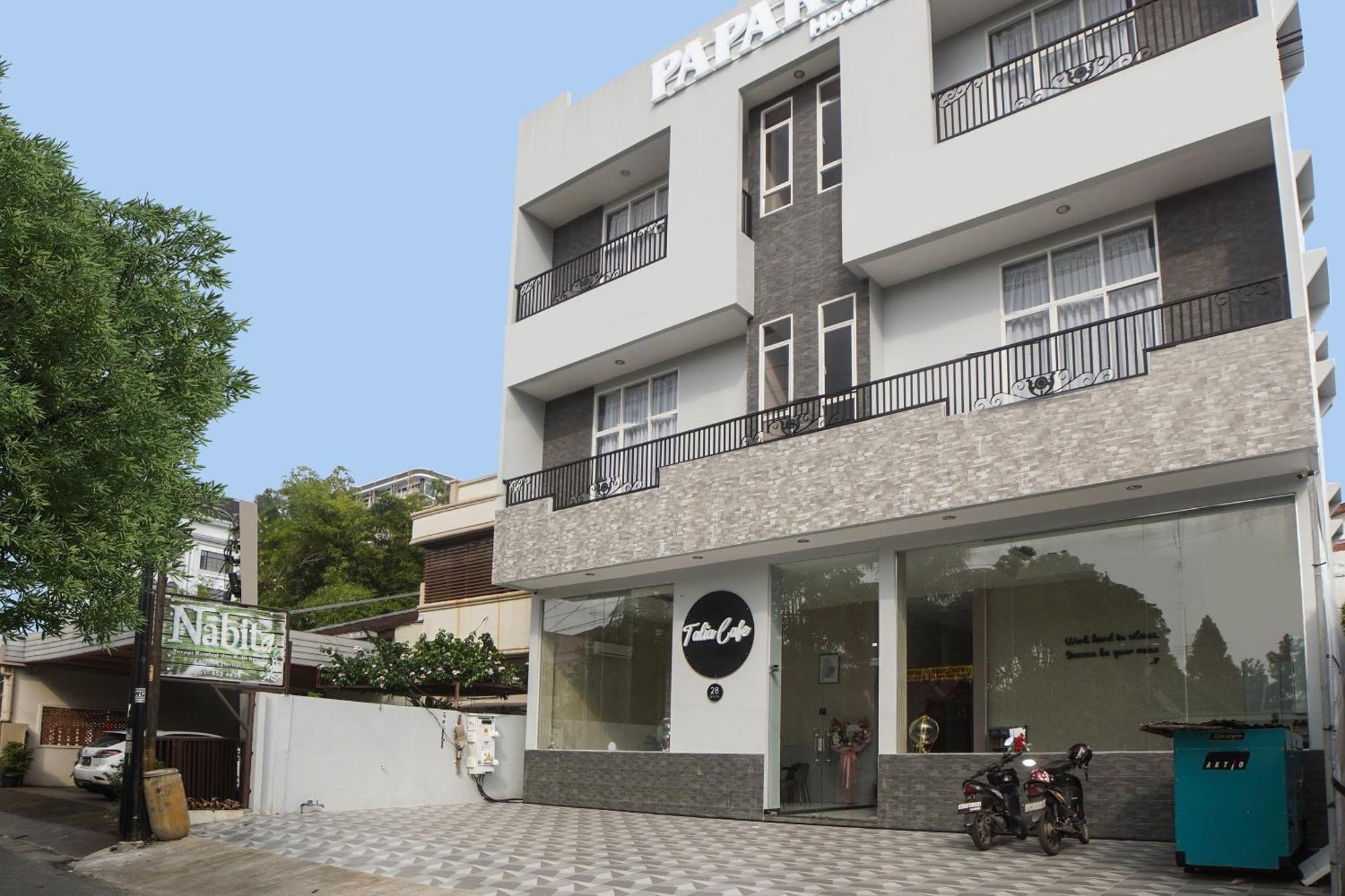 Super Oyo Capital O 92066 Papakoel Hotel & Cafe 메단 외부 사진