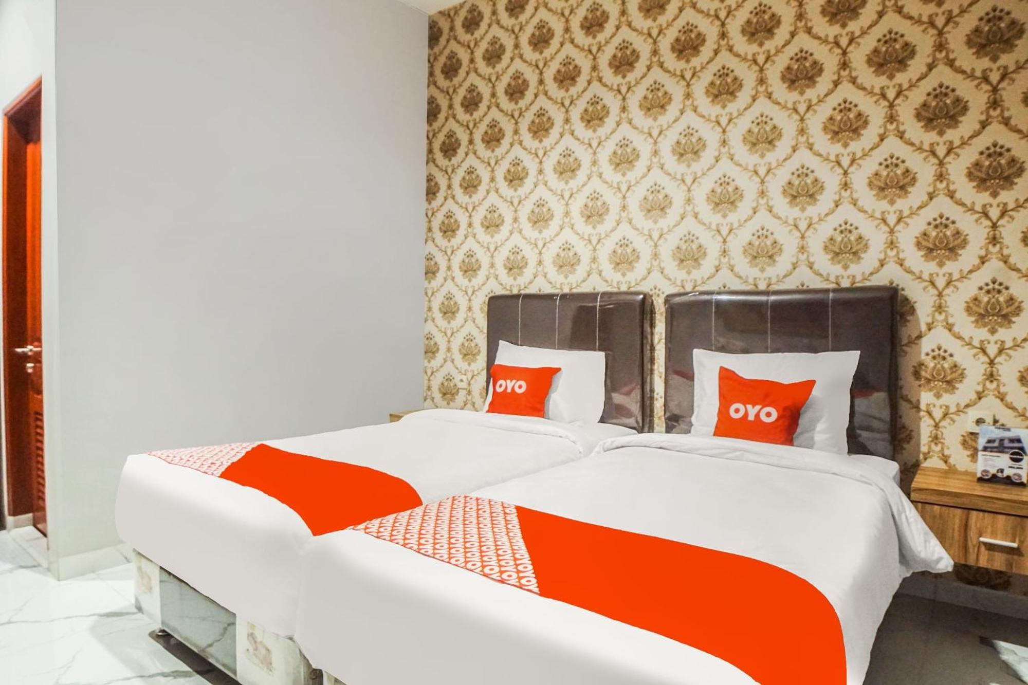 Super Oyo Capital O 92066 Papakoel Hotel & Cafe 메단 외부 사진