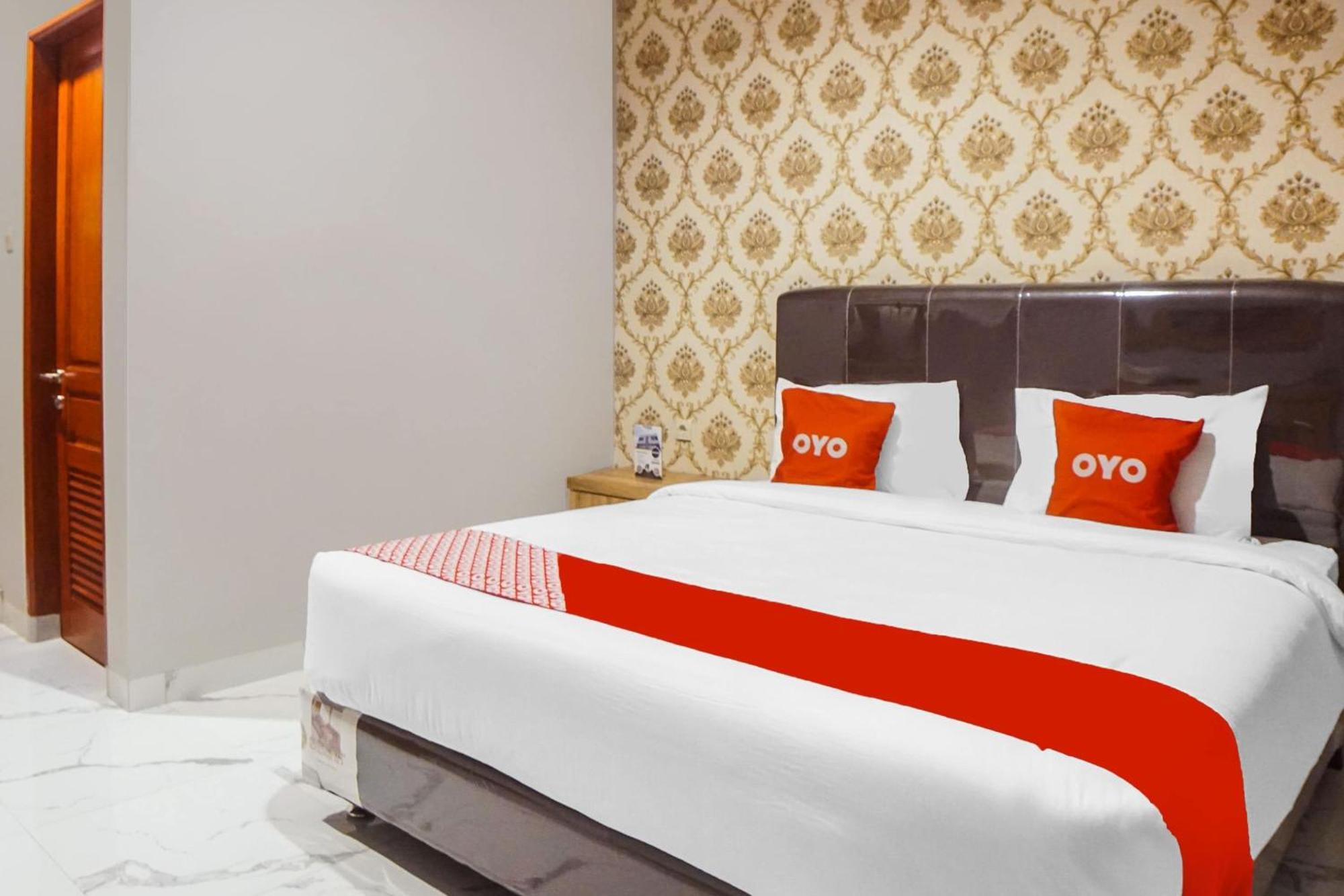 Super Oyo Capital O 92066 Papakoel Hotel & Cafe 메단 외부 사진